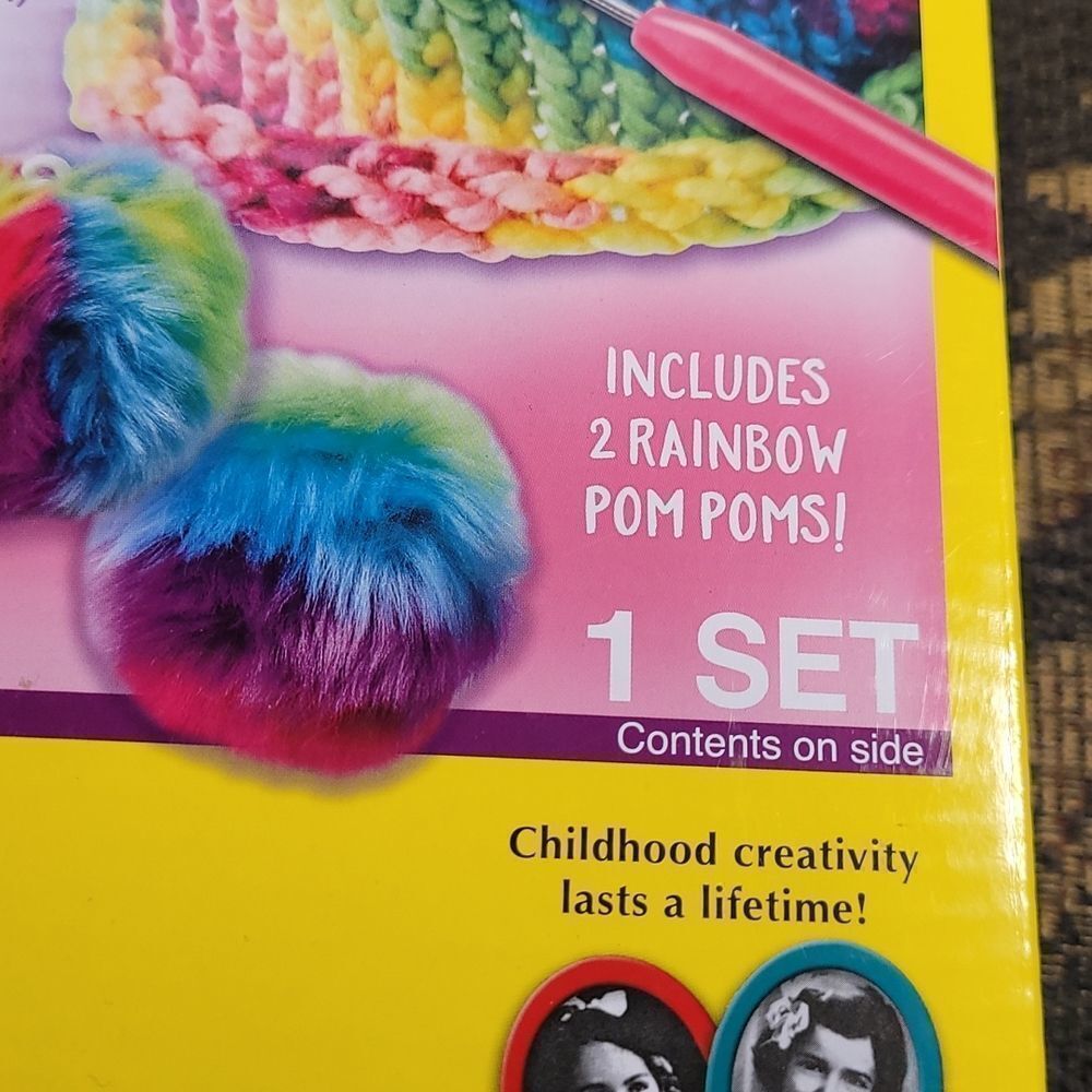 Creativity for Kids Quick Knit Loom Kit - Picture 2 of 6